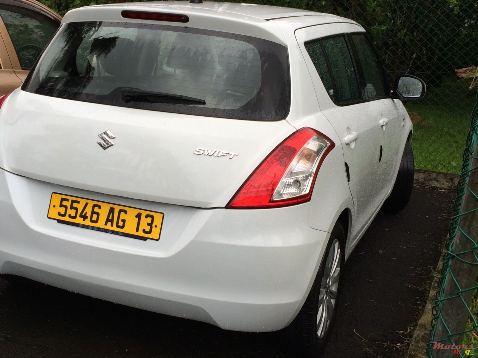 2013' Suzuki Swift photo #1