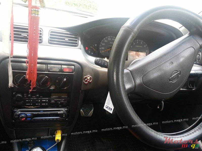 1998' Nissan Saloon photo #5