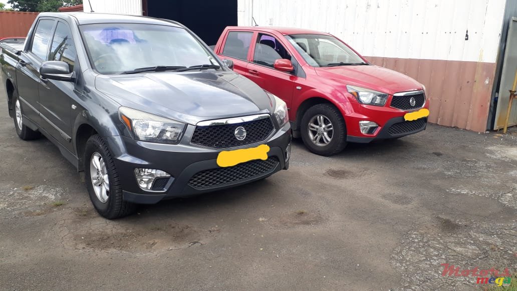 2015' SsangYong Actyon Sport photo #2