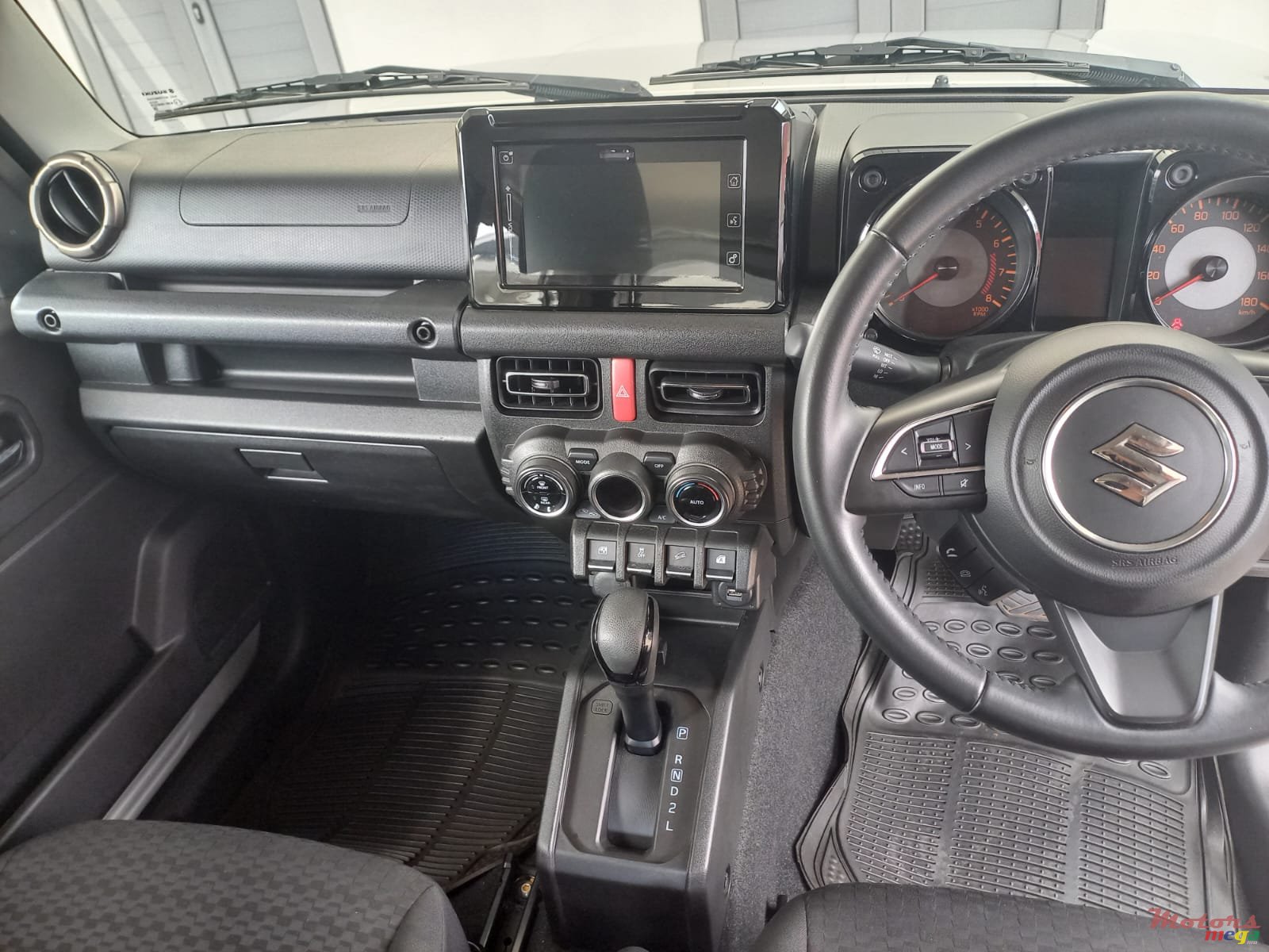 2021' Suzuki Jimny photo #4