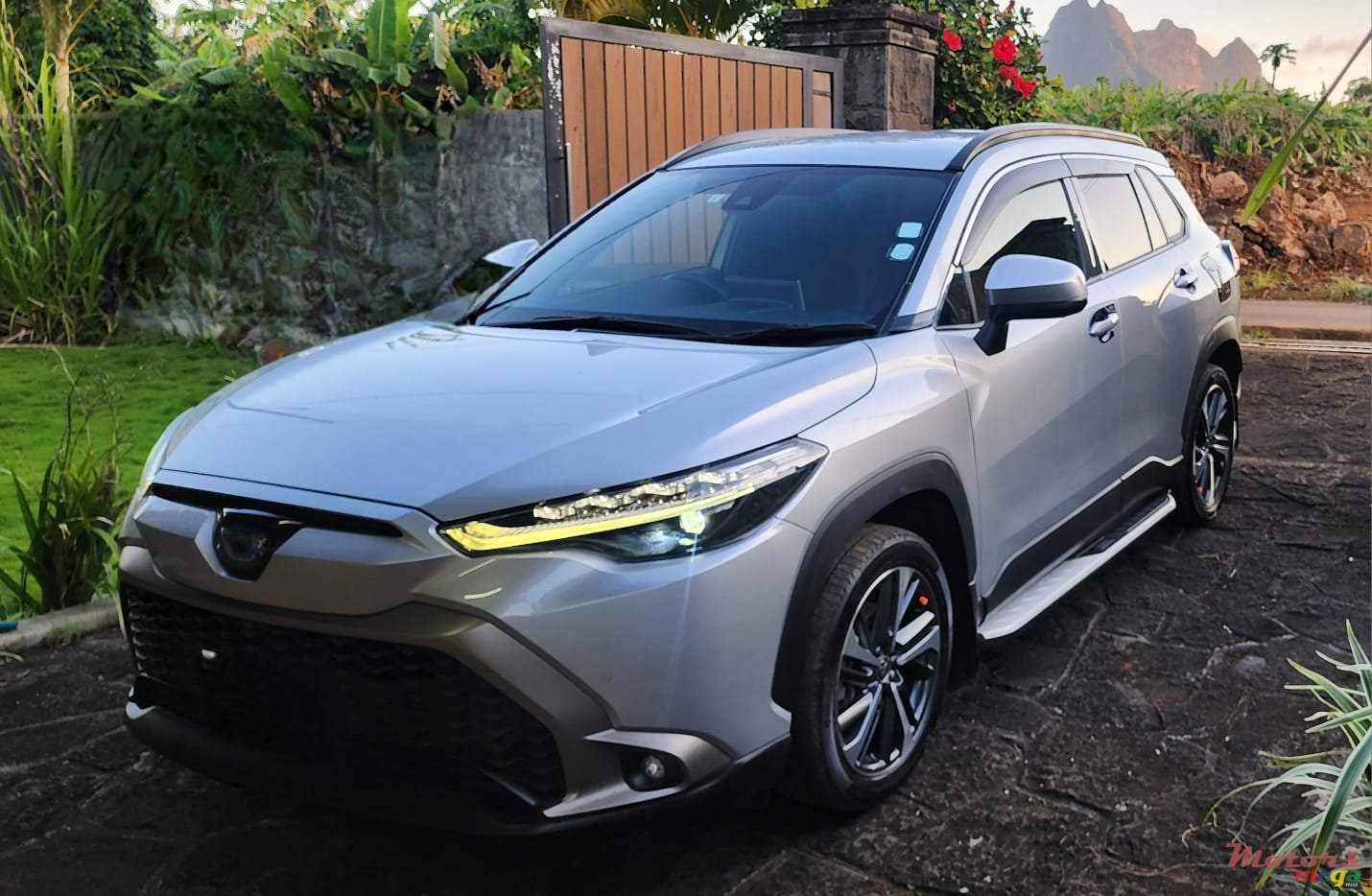 2023' Toyota Corolla Cross Interior Mods photo #1