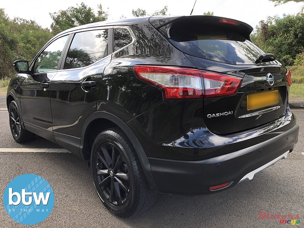 2015' Nissan Qashqai photo #3