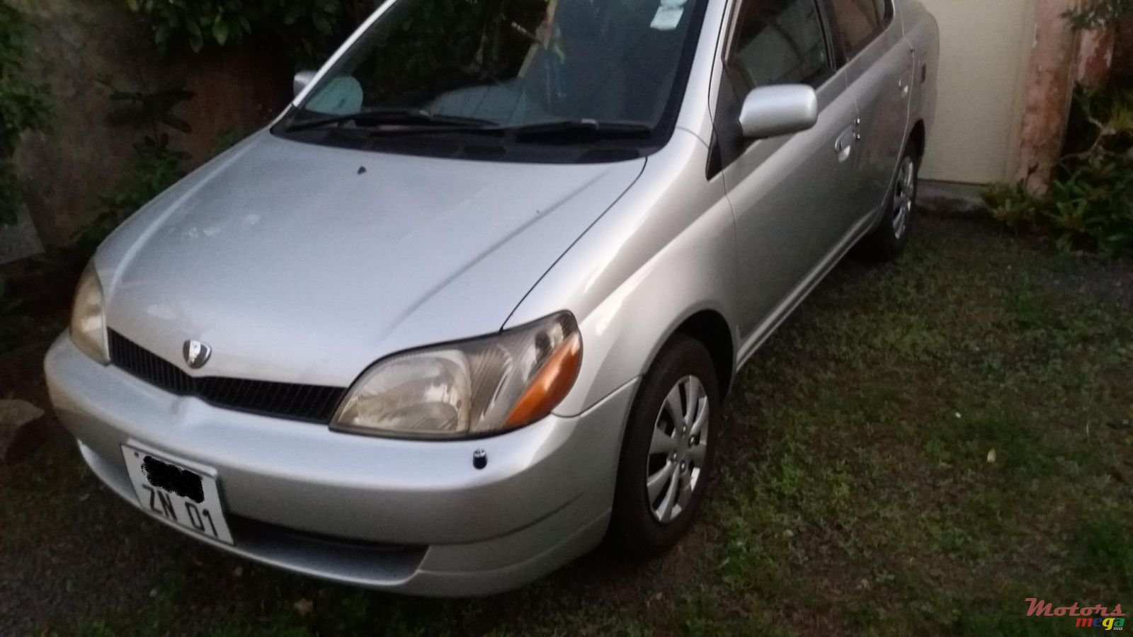 2001' Toyota photo #1