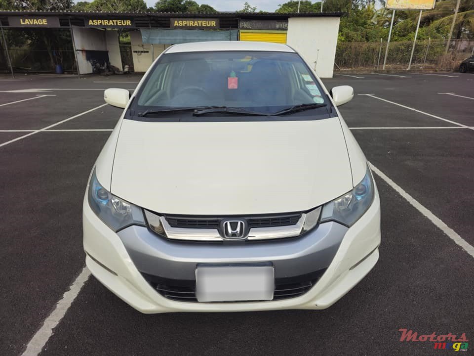 2010' Honda Insight Hybrid photo #1