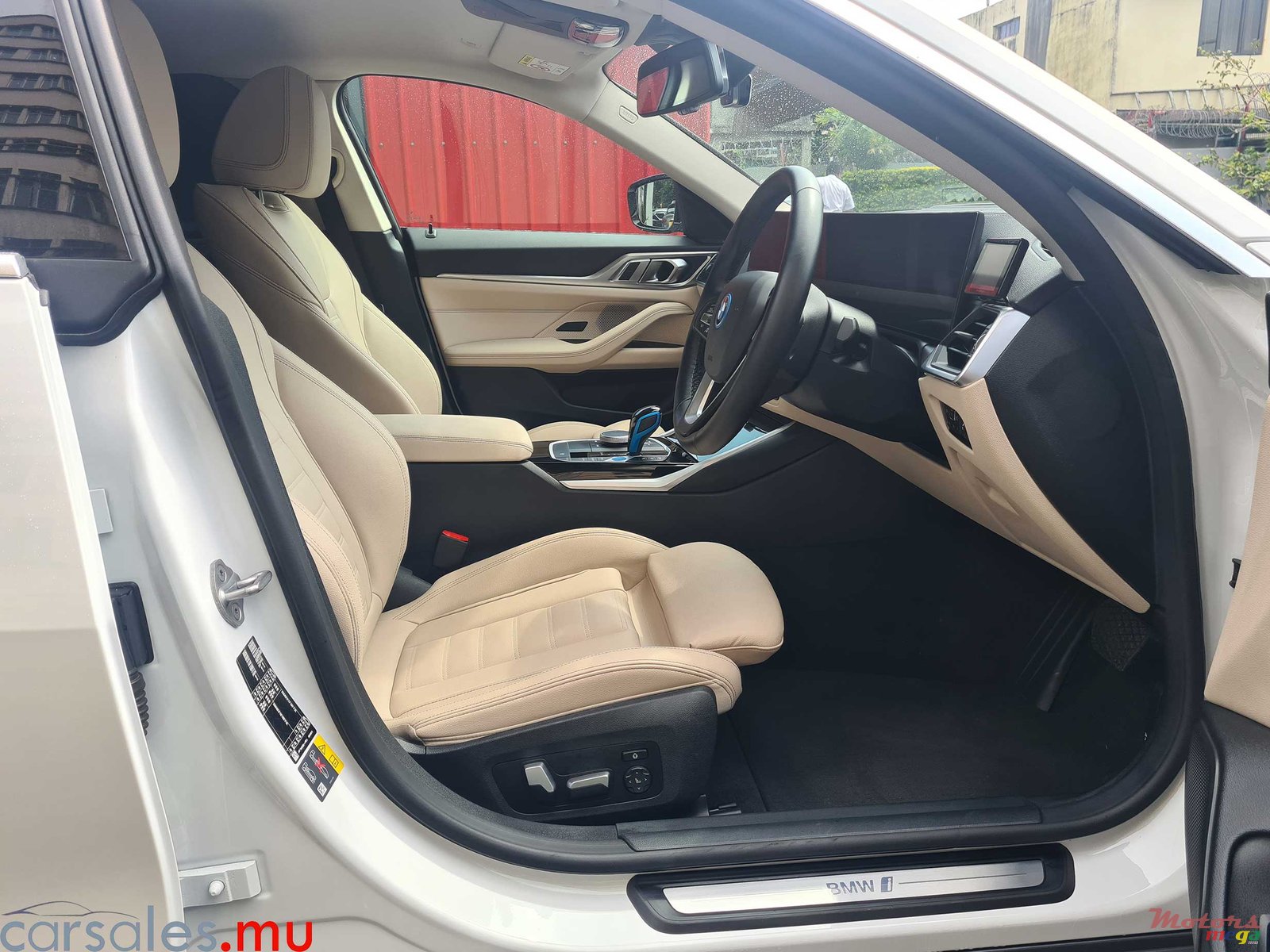 2022' BMW i4 40 eDrive photo #5