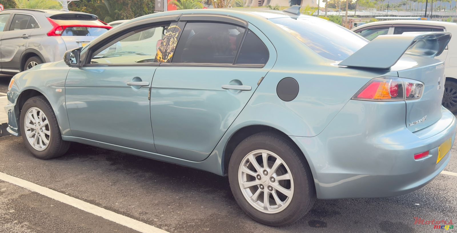 2011' Mitsubishi Lancer EX photo #2