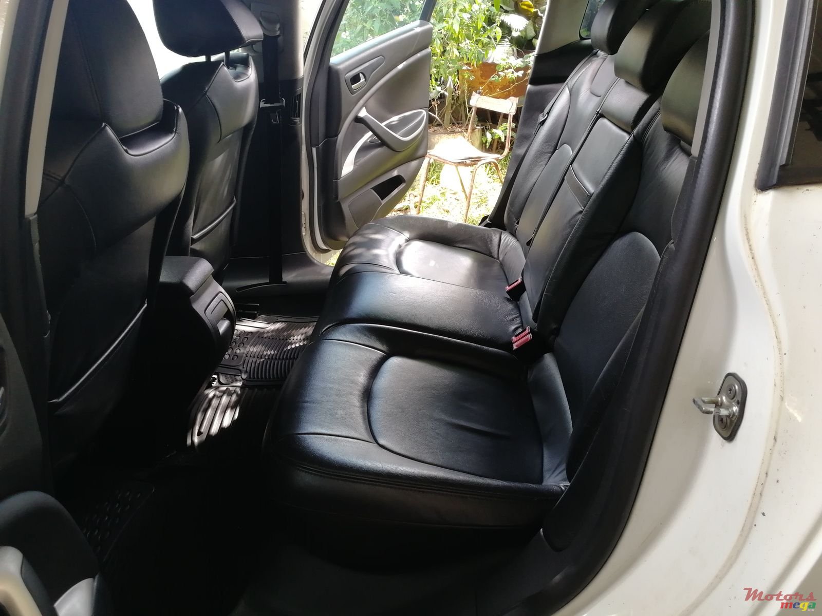 2010' Citroen C5 photo #4