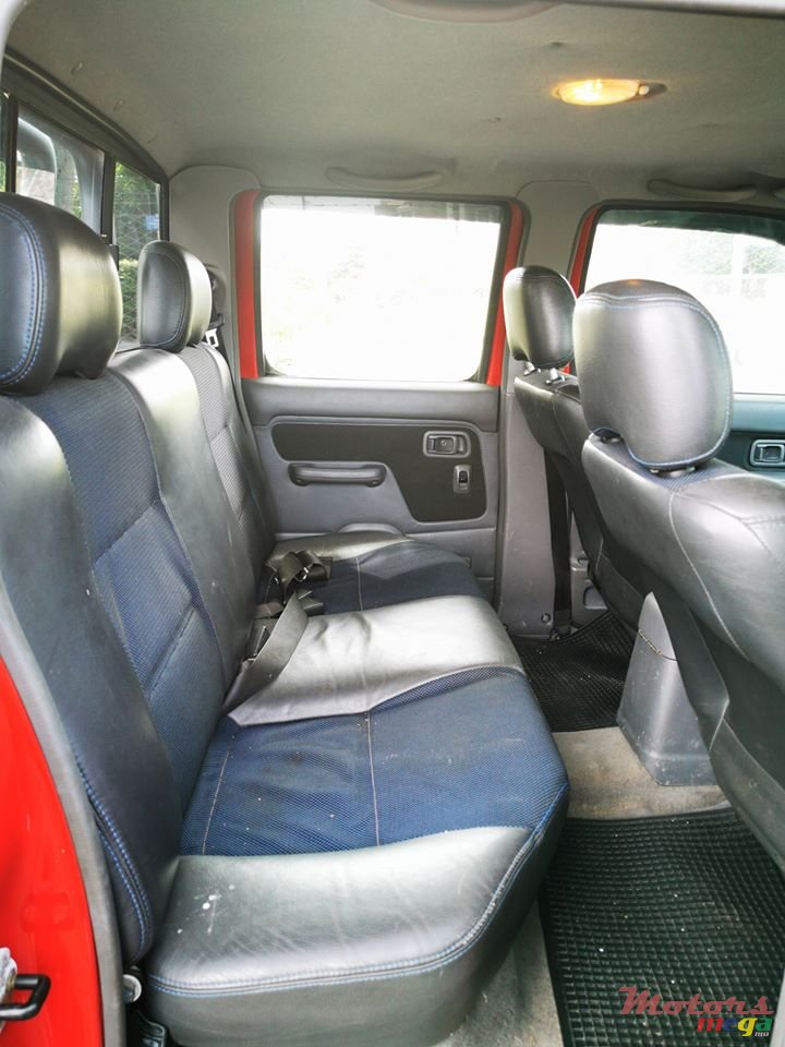 2003' Nissan Hardbody Predator photo #6