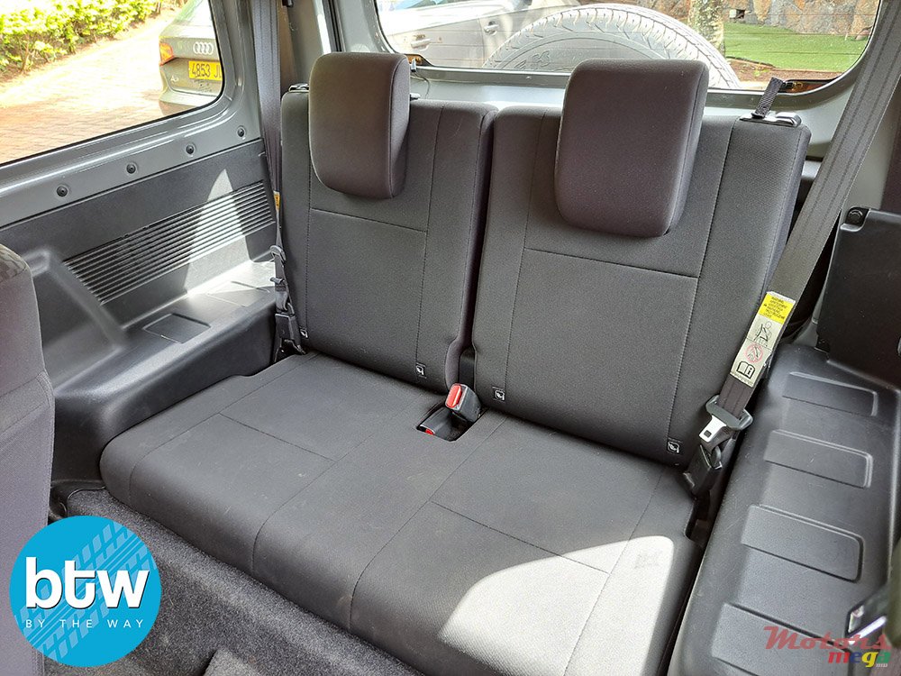 2022' Suzuki Jimny photo #4