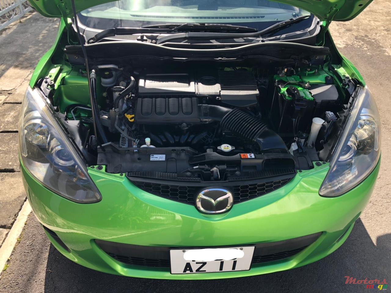 2011' Mazda Demio photo #2