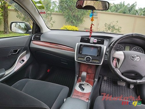 2012' Toyota photo #6