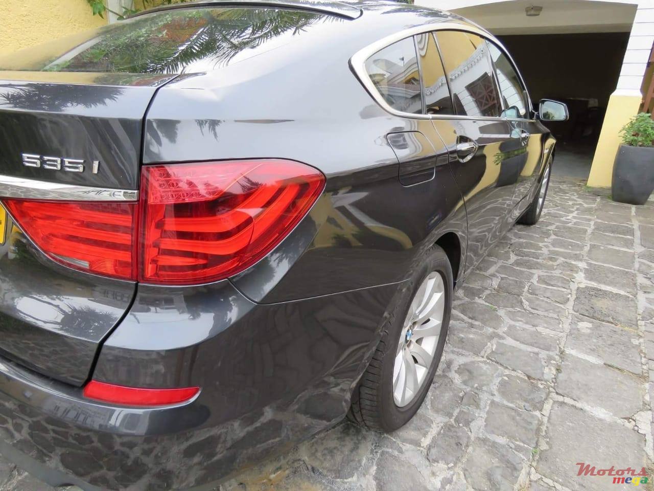 2010' BMW 5 Series GT photo #6