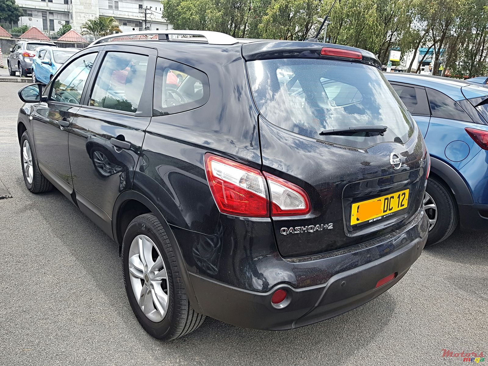 2012' Nissan Qashqai+2 photo #2