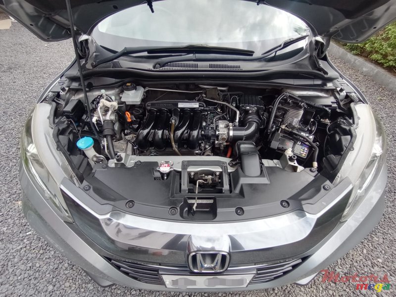 2014' Honda Vezel Hybrid photo #3