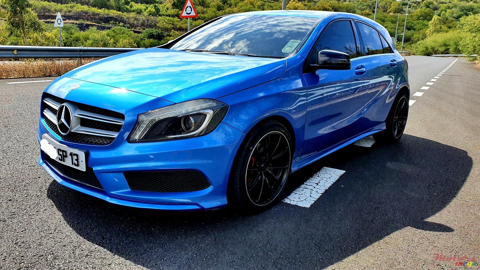 2013' Mercedes-Benz photo #2