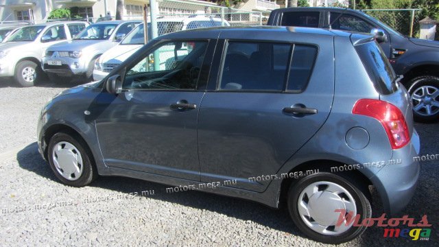 2007' Suzuki Swift photo #3