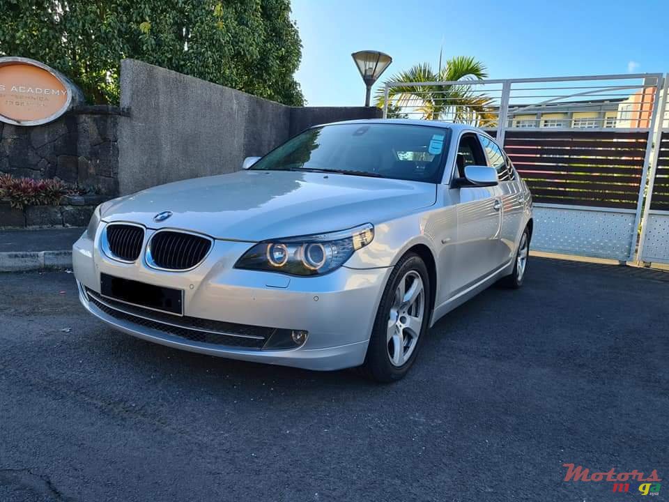 2008' BMW 520 E60 520d photo #2