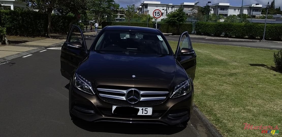 2015' Mercedes-Benz C-Class photo #3