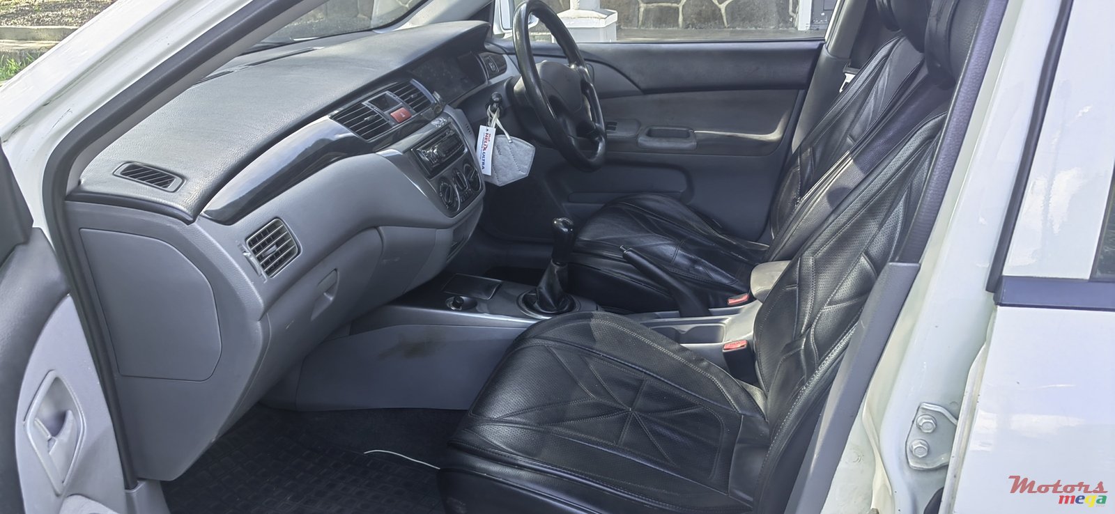 2009' Mitsubishi Lancer photo #5