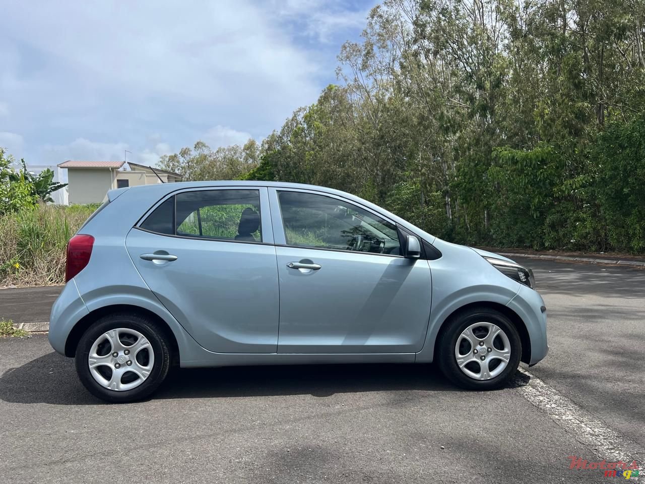 2020' Kia Picanto photo #2