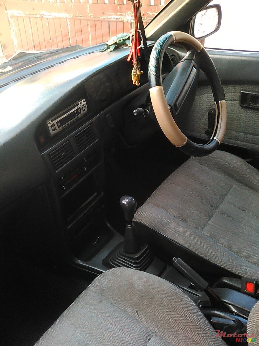 1991' Toyota Corolla original photo #3