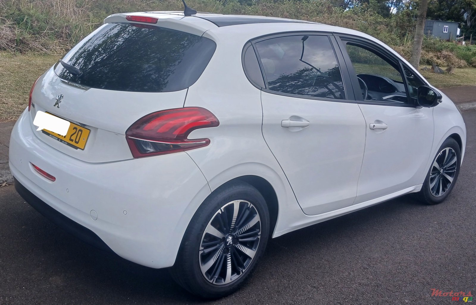 2020' Peugeot 208 photo #4