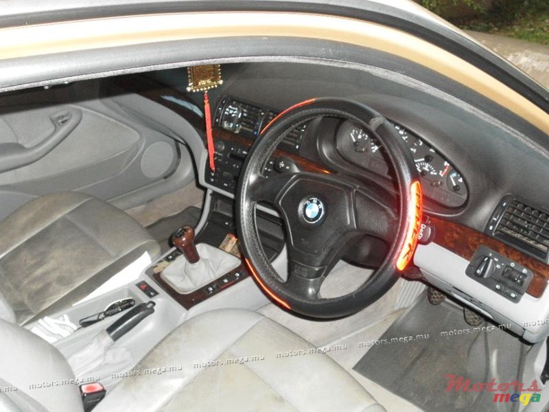 2001' BMW 318i E46 photo #2