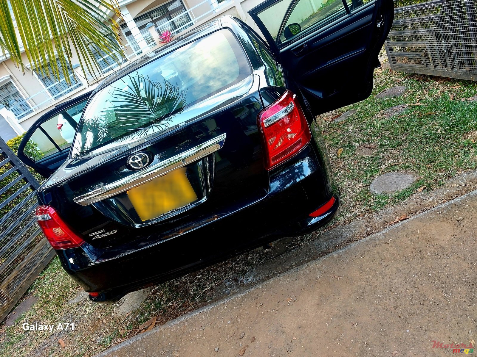 2018' Toyota AXIO photo #2