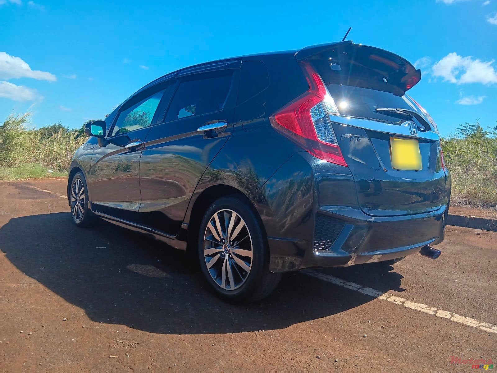 2017' Honda Fit 1.5 ( HYBRID ) photo #3