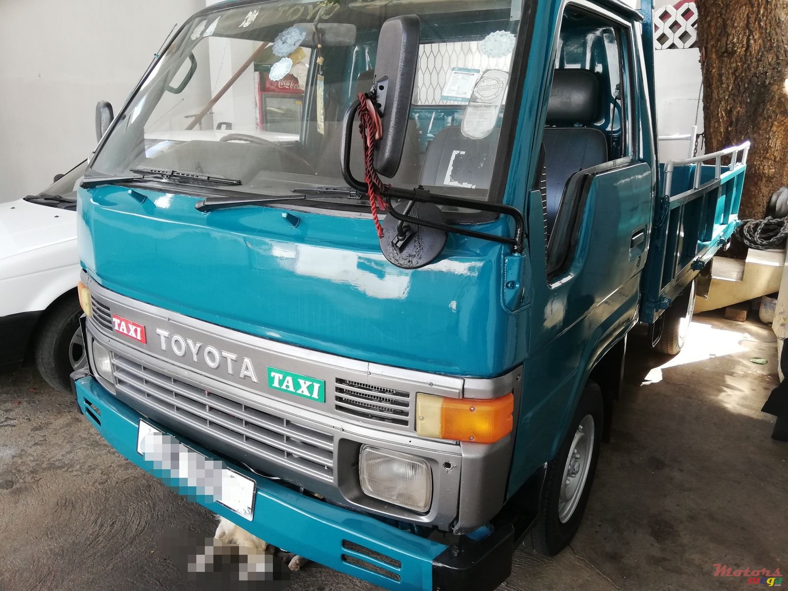 1989' Toyota Dyna 100 photo #2
