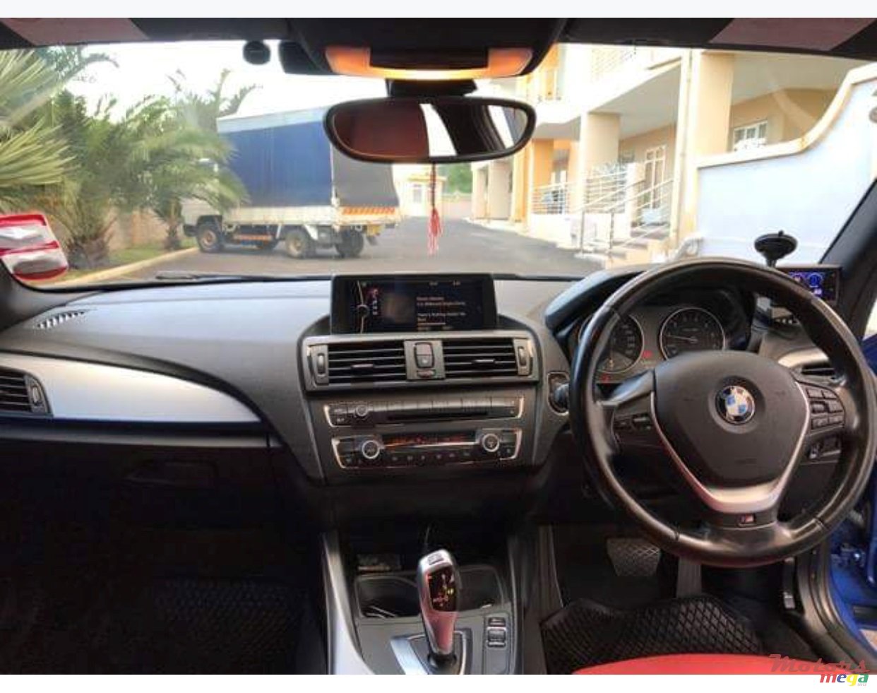 2012' BMW 116 photo #4