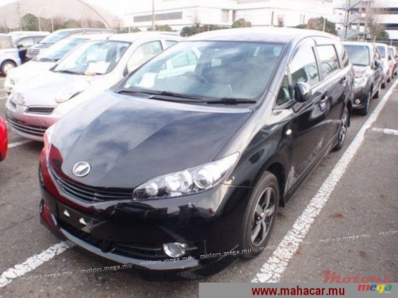 2012' Toyota WISH 1.8 X photo #1
