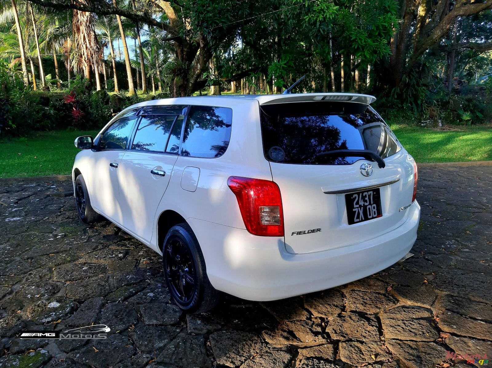 2008' Toyota Axio Fielder photo #6