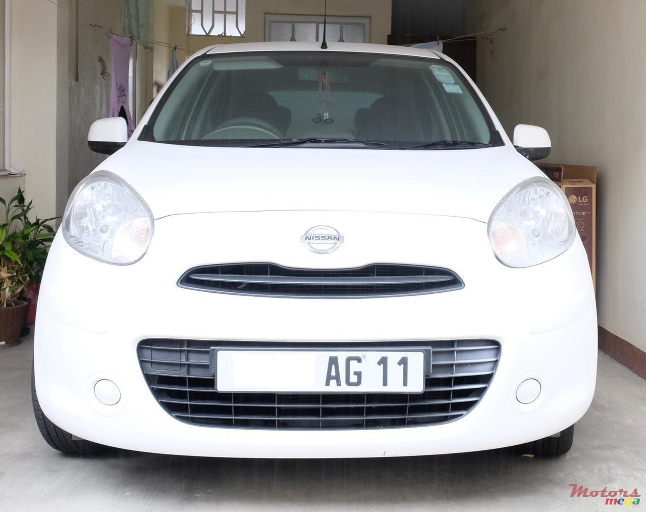 2011' Nissan Micra photo #1