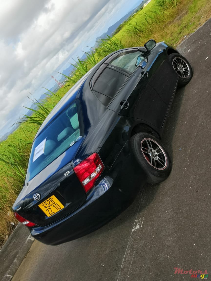 2010' Toyota Axio Private car photo #2