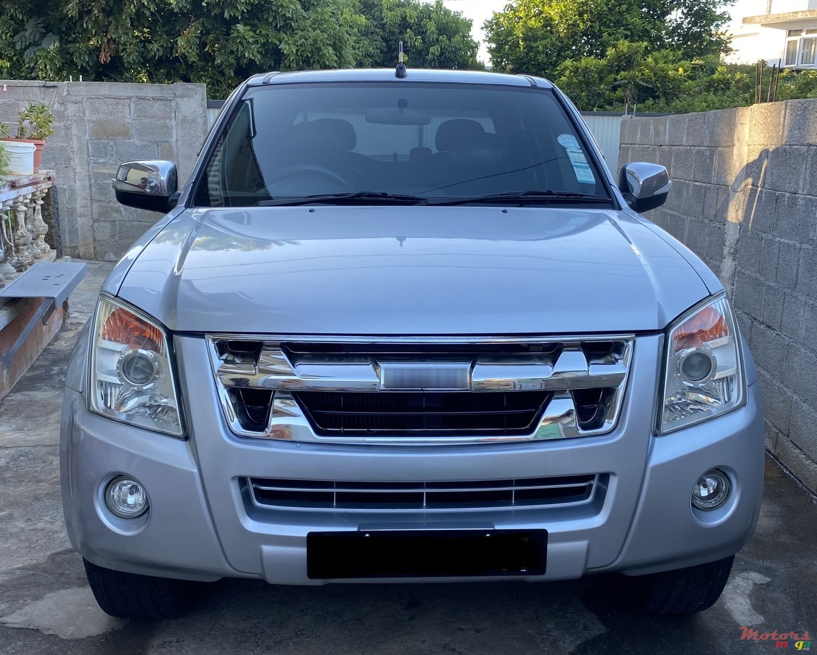 2011' Isuzu D-Max LS 3.0 photo #1