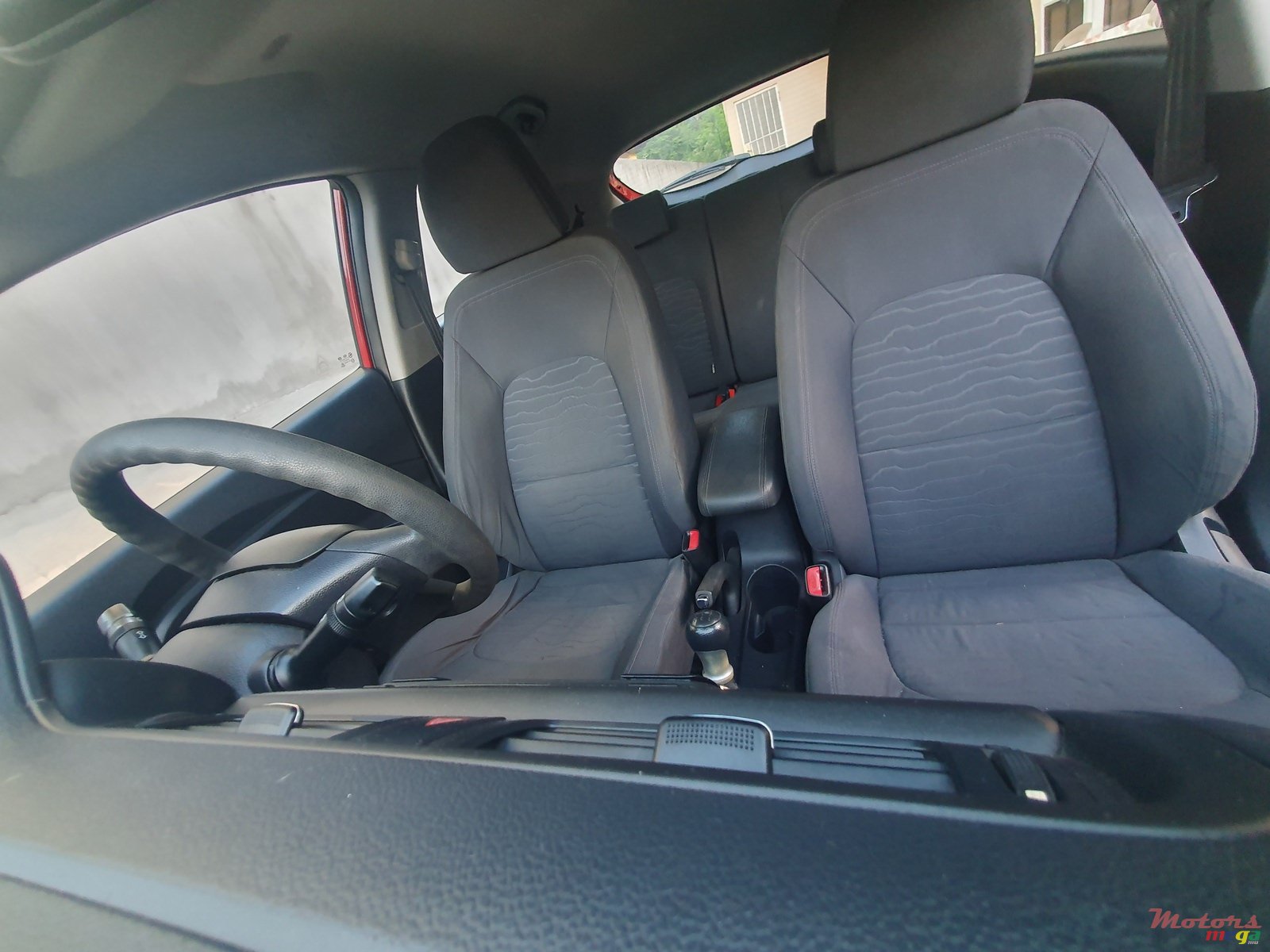 2014' Kia Rio photo #5