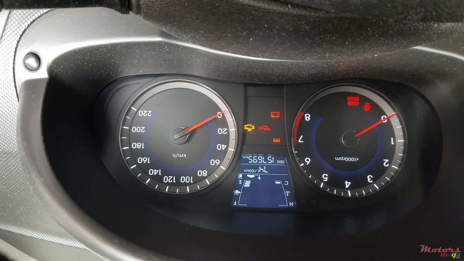 2011' Hyundai Accent photo #5