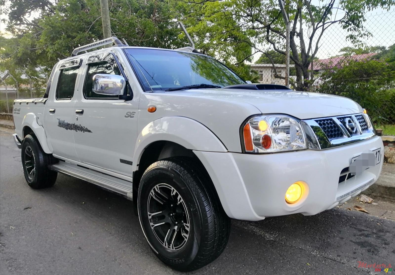 2017' Nissan Hardbody photo #1