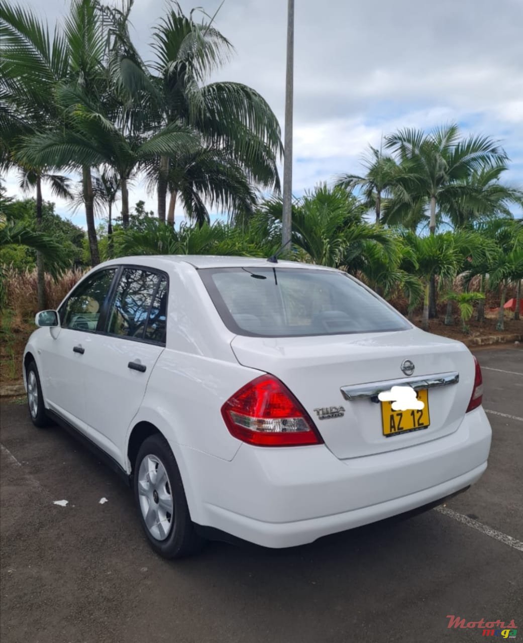 2012' Nissan Tiida photo #7