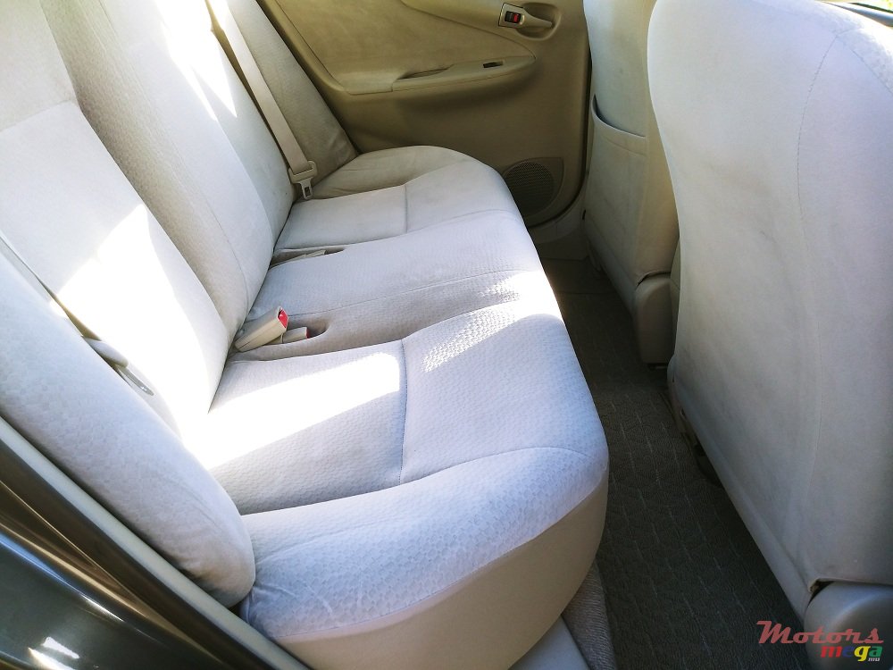 2011' Toyota Axio X HID Limited photo #7