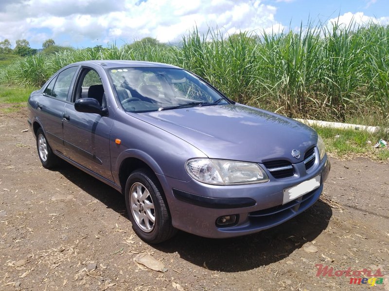 2003' Nissan Sunny photo #2