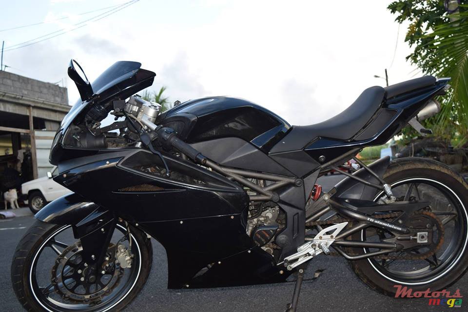 2011' Megelli photo #1