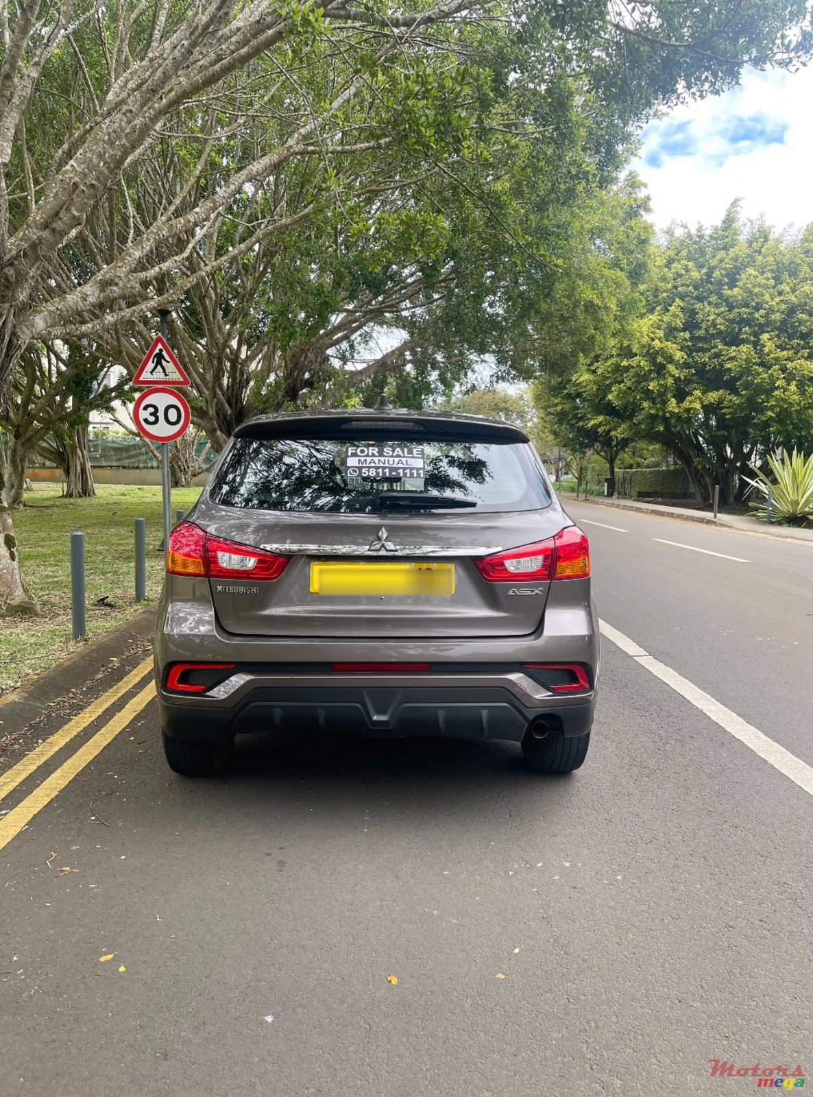 2018' Mitsubishi ASX photo #2