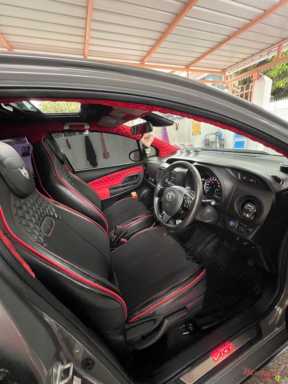 2017' Toyota Vitz photo #7