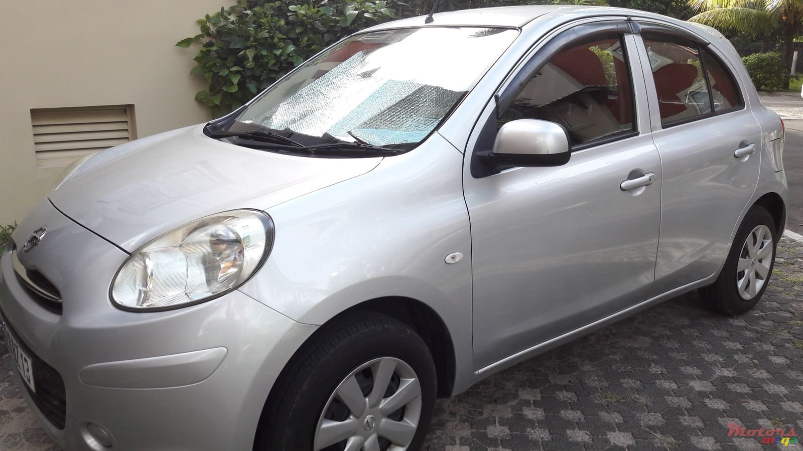 2013' Nissan March photo #1