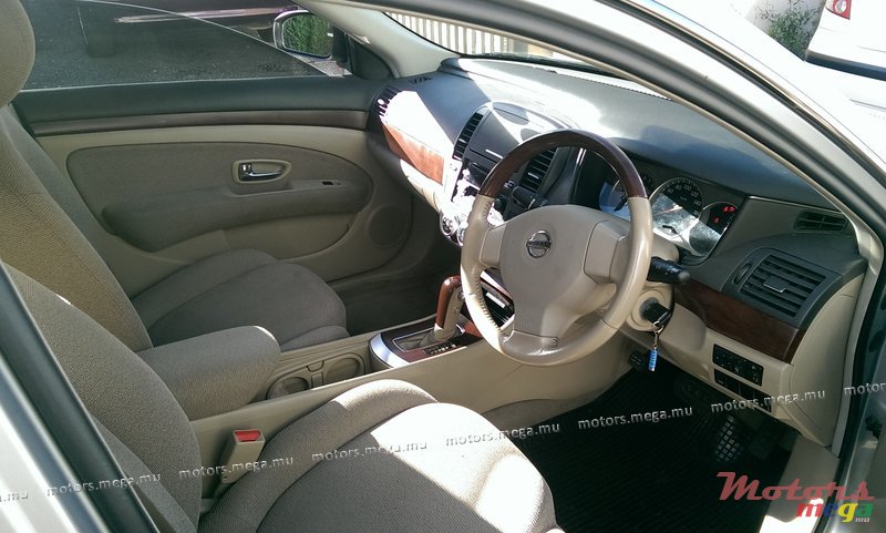 2006' Nissan Bluebird photo #3