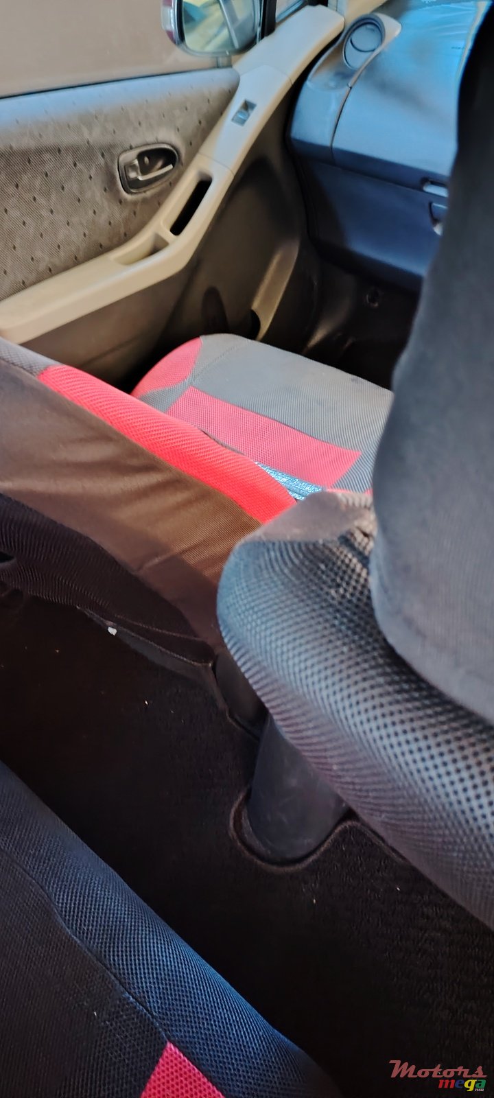 2010' Toyota Vitz Origin photo #2