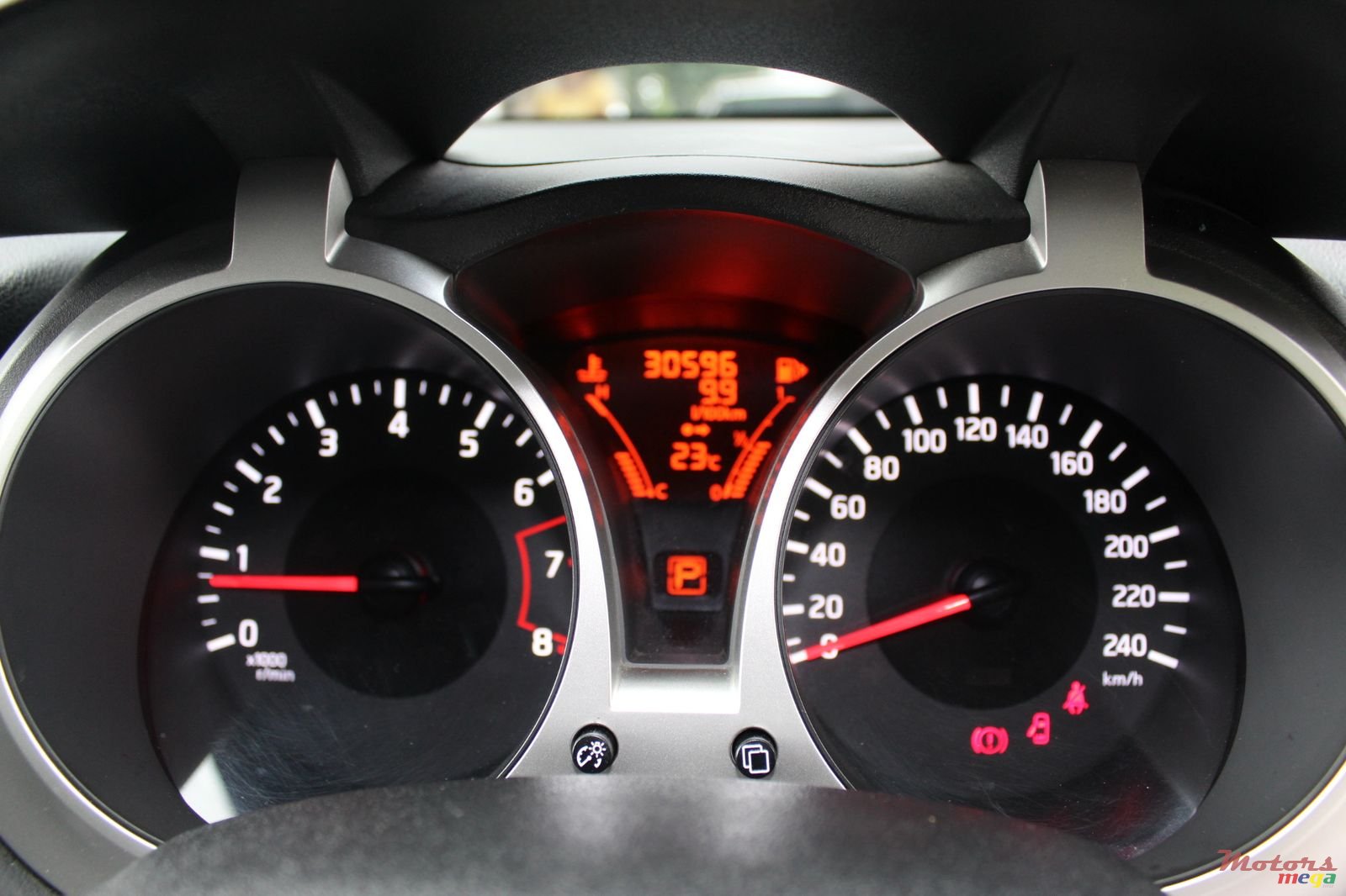 2015' Nissan Juke 1.6 photo #6