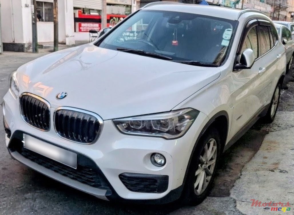 2017' BMW X1 photo #1